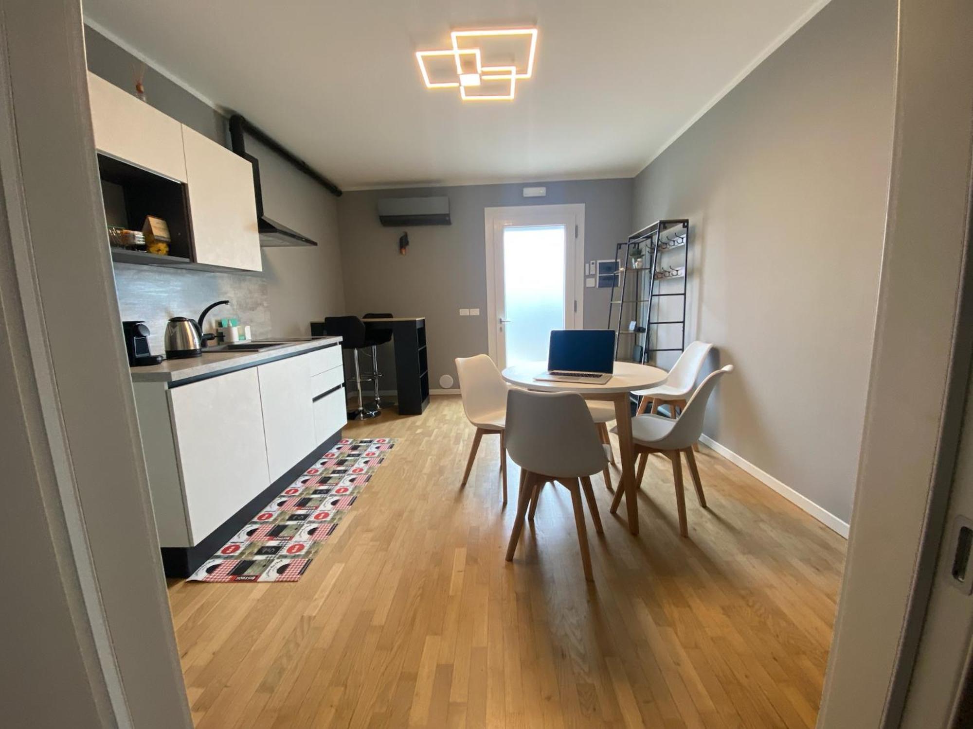 Apartamento Zen House Gradisca dʼIsonzo Exterior foto